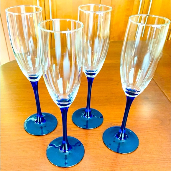 Blue Stem Champagne Glasses - Set of 4 - Picture 4 of 8